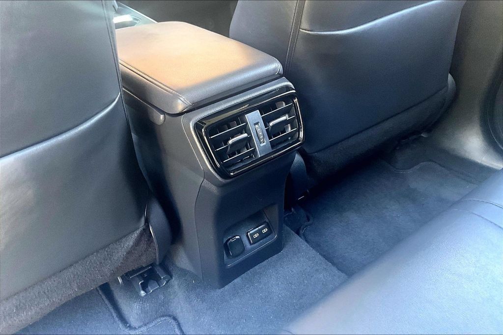 Used 2025 Lexus NX 250 FWD w/ Towing Package (2000 Lbs) image 31