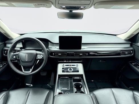 Used 2022 Lincoln Aviator AWD w/ Premium Package image 14