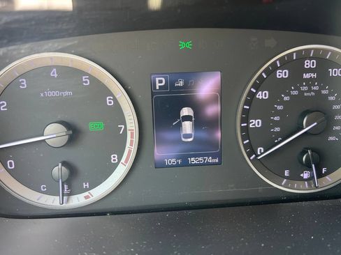 Used 2015 Hyundai Sonata SE FWD image 1