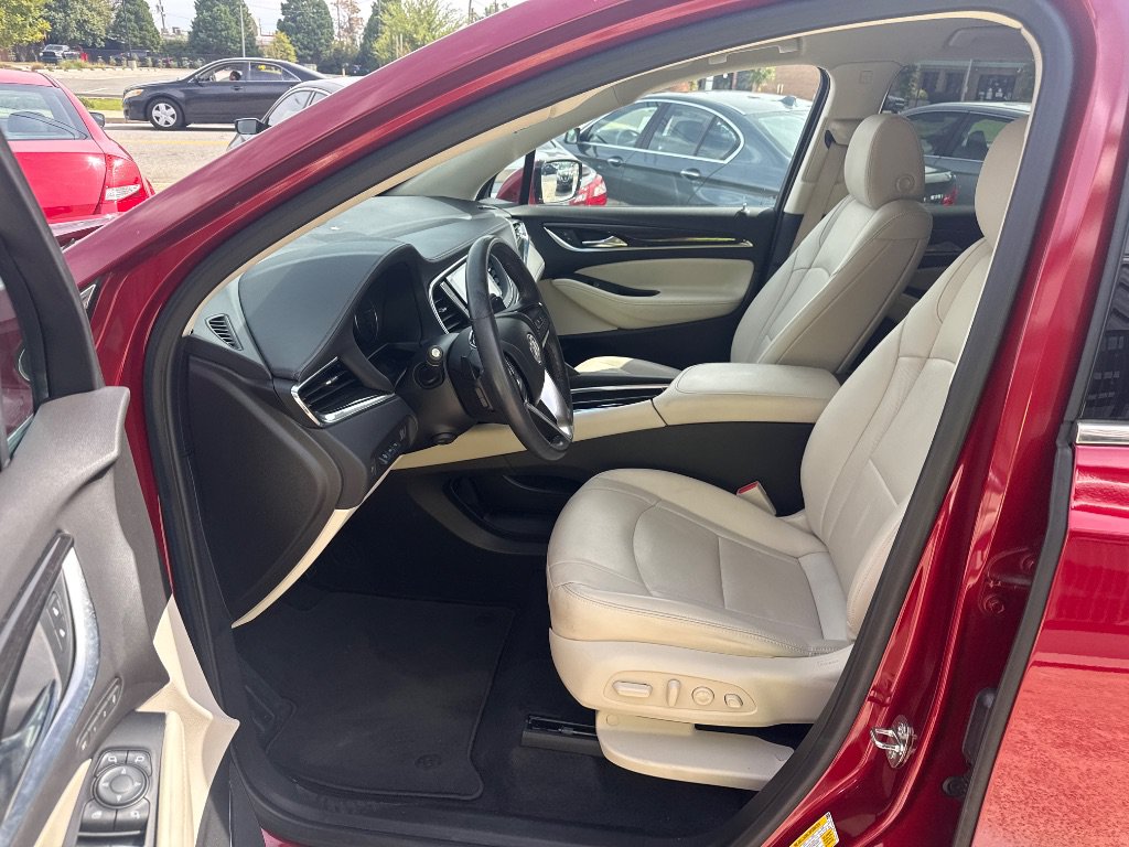 Used 2023 Buick Enclave Premium FWD image 11