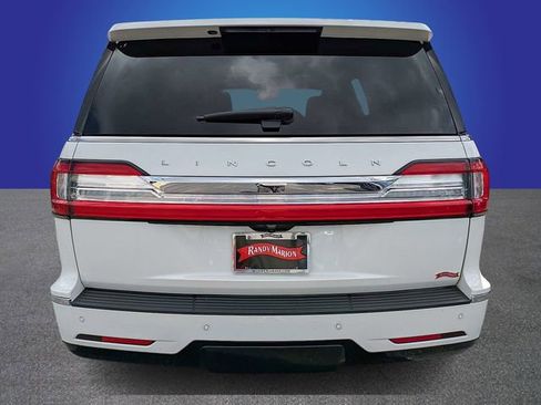 Used 2021 Lincoln Navigator Reserve AWD/4WD image 4