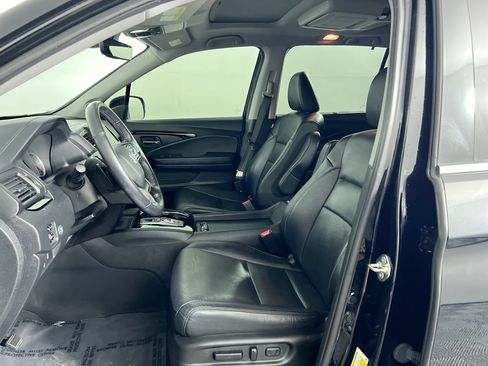 Used 2019 Honda Pilot Elite image 12
