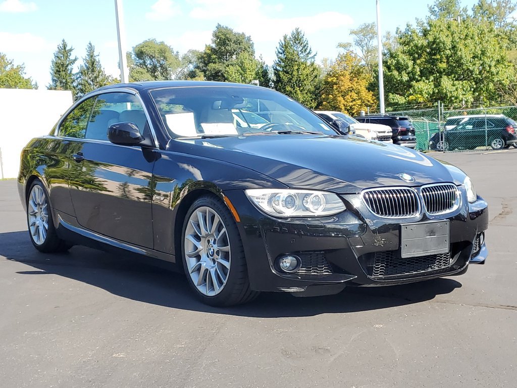 Used 2013 BMW 328i Convertible RWD image 2