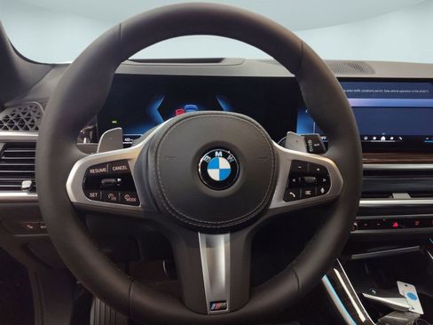 Used 2026 BMW X5 xDrive40i w/ M Sport Package image 15