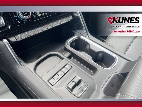 New 2026 GMC Sierra 2500 Denali w/ Denali Reserve Package AWD/4WD image 30
