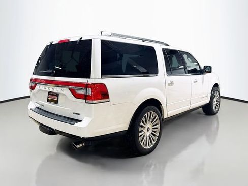 Used 2017 Lincoln Navigator L Reserve image 7