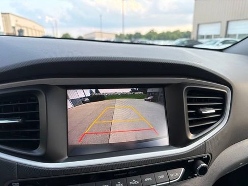 Used 2017 Hyundai Ioniq SEL FWD image 15