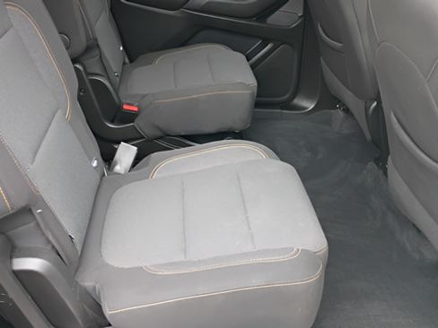 Used 2020 Chevrolet Traverse LT w/ Driver Confidence II Package AWD/4WD image 11