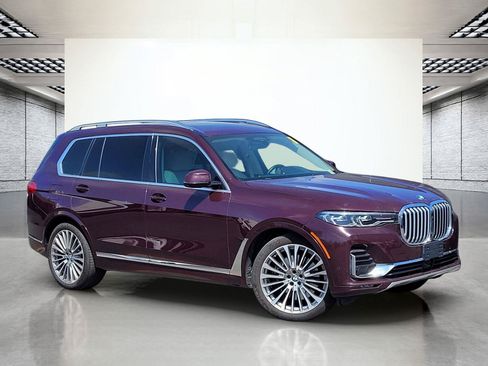 Used 2021 BMW X7 xDrive40i w/ Executive Package 2 AWD/4WD image 2