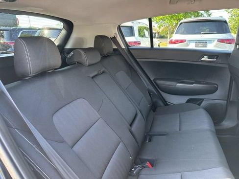 Used 2021 Kia Sportage LX AWD/4WD image 8