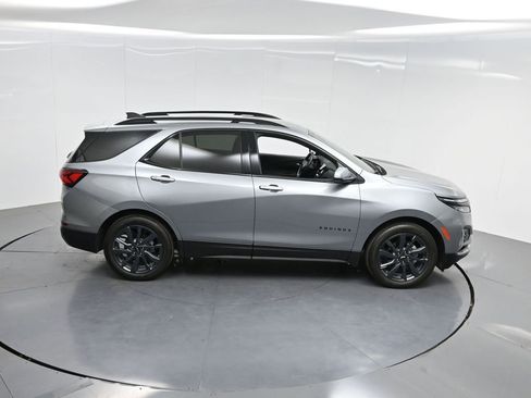 Used 2024 Chevrolet Equinox RS image 55