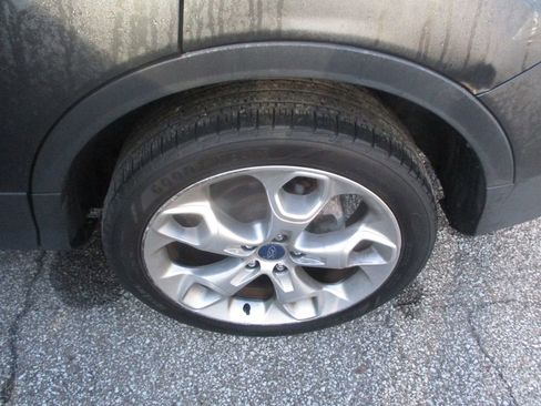 Used 2015 Ford Escape Titanium w/ Equipment Group 301A image 4