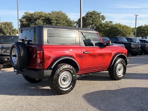 Used 2026 Ford Bronco 2-Door AWD/4WD image 5