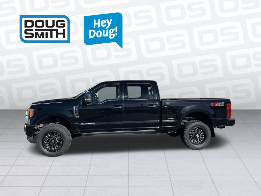 Used 2019 Ford F350 Platinum w/ Platinum Ultimate Package AWD/4WD image 2