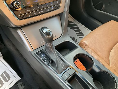 Used 2015 Hyundai Sonata Limited FWD image 29