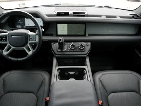 Used 2024 Land Rover Defender 110 S AWD/4WD image 7