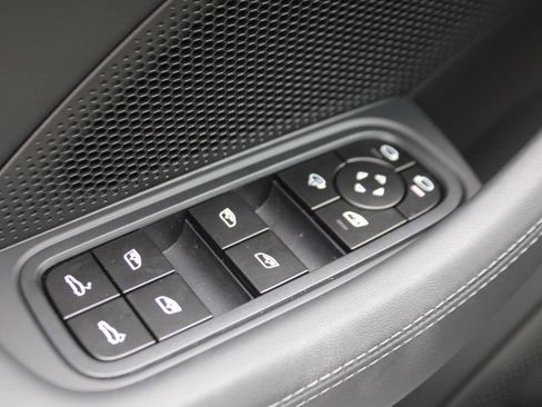 Certified 2025 Porsche Panamera 4 AWD/4WD image 16