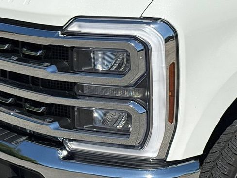 Certified 2026 Ford F250 Lariat w/ Chrome Package AWD/4WD image 4