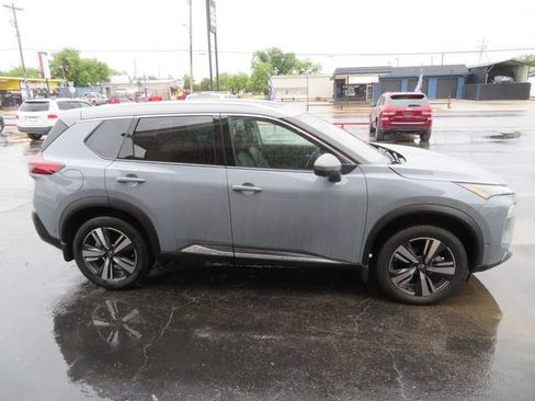 Used 2023 Nissan Rogue SL w/ SL Premium Package FWD image 4
