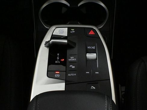 Certified 2025 BMW X2 xDrive28i w/ Technology Package image 25