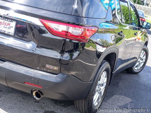 Used 2020 Chevrolet Traverse LS w/ LPO, Floor Liner Package FWD image 8