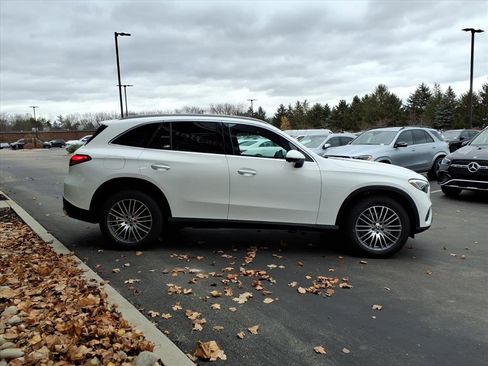 New 2026 Mercedes-Benz GLC 300 4MATIC image 7