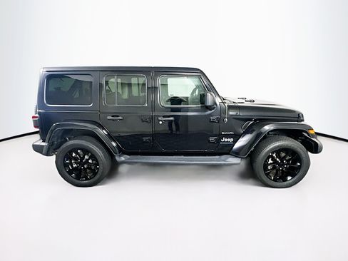 Used 2023 Jeep Wrangler Unlimited Sahara AWD/4WD image 10