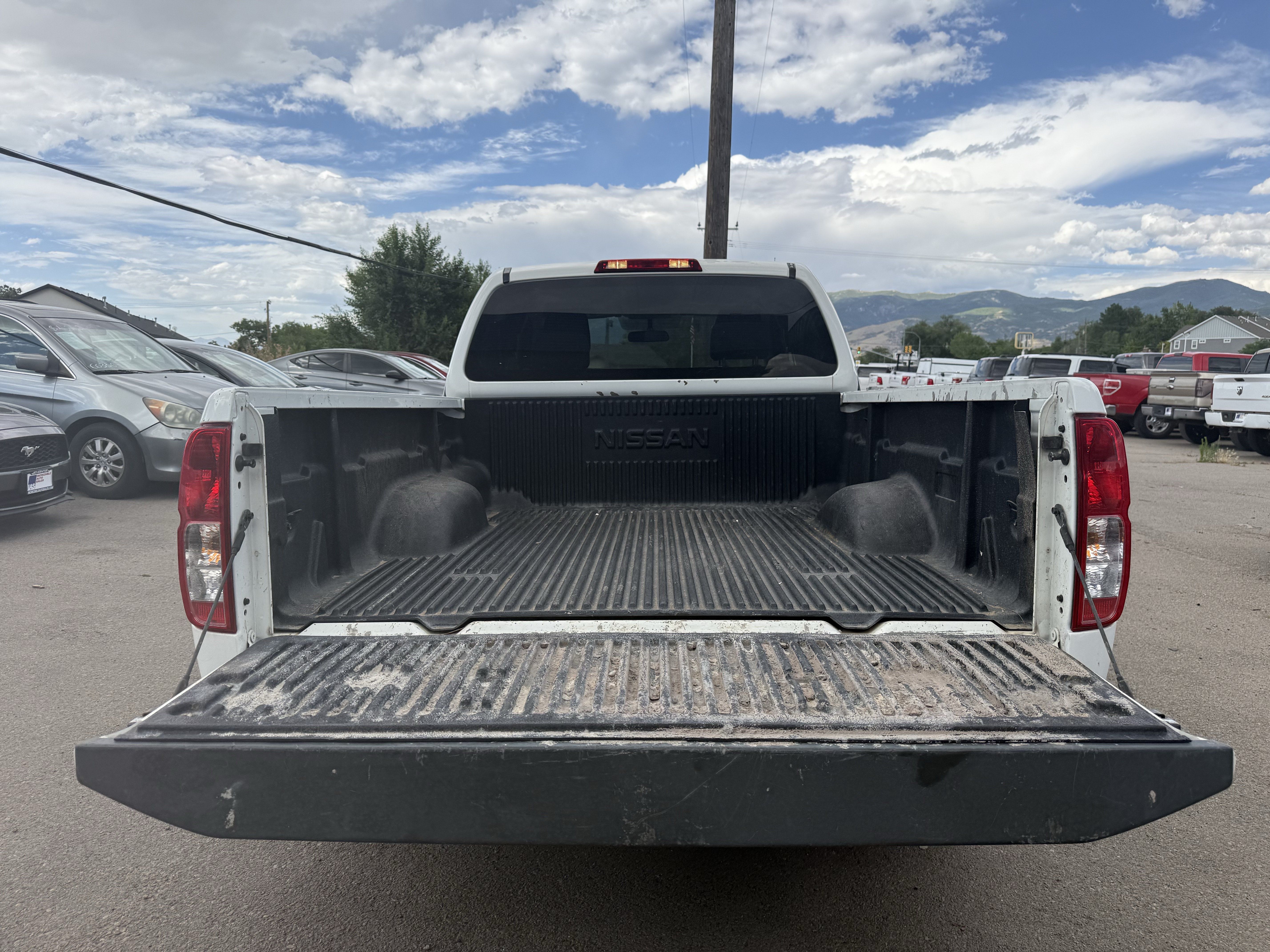 Used 2018 Nissan Frontier S RWD image 16
