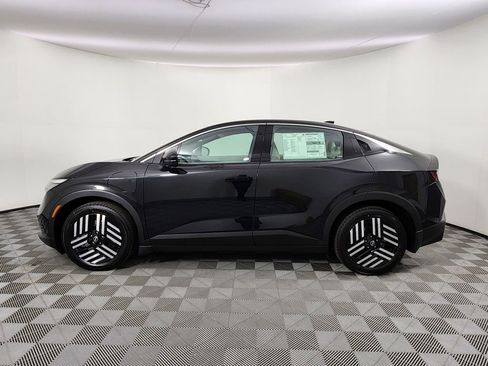 New 2026 Nissan Leaf SV+ w/ Floor Mat Package (SV+) FWD image 2