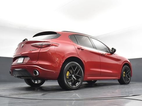 Used 2021 Alfa Romeo Stelvio Ti w/ Nero Edizione AWD/4WD image 22