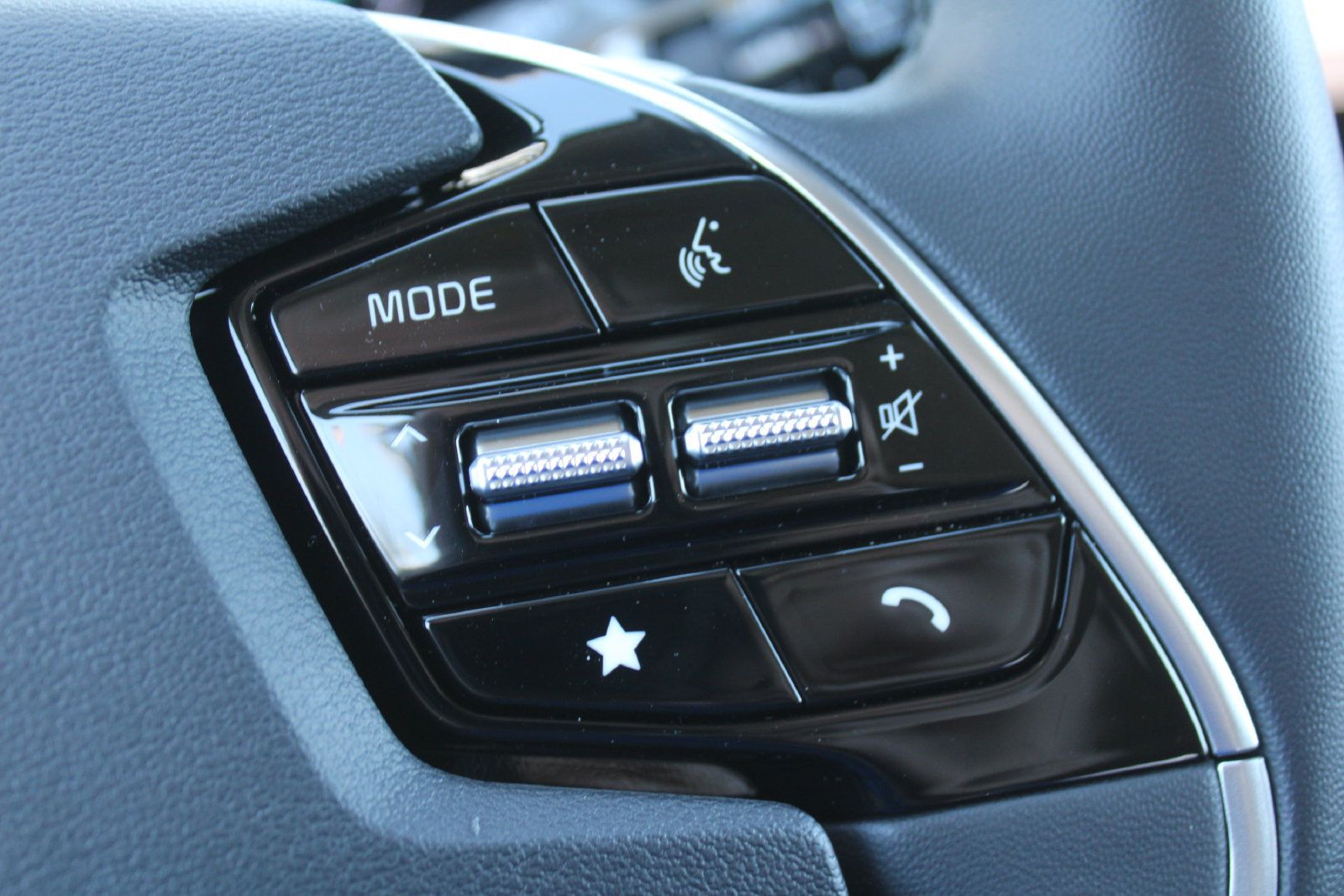 New 2026 Kia Niro LX FWD image 32