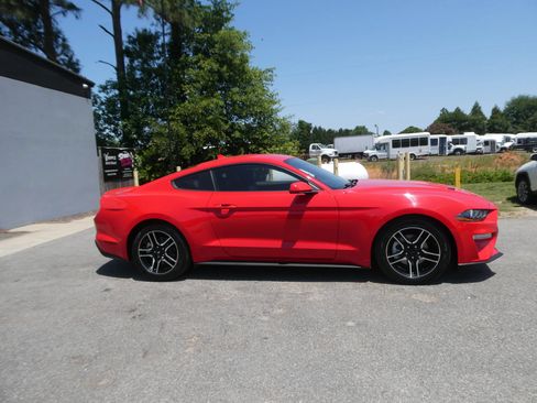 Used 2021 Ford Mustang Premium RWD image 4