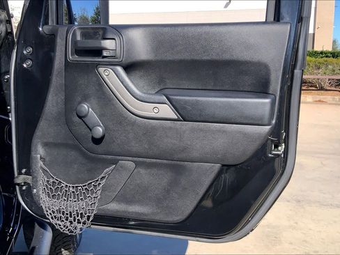 Used 2016 Jeep Wrangler Unlimited Sport image 21