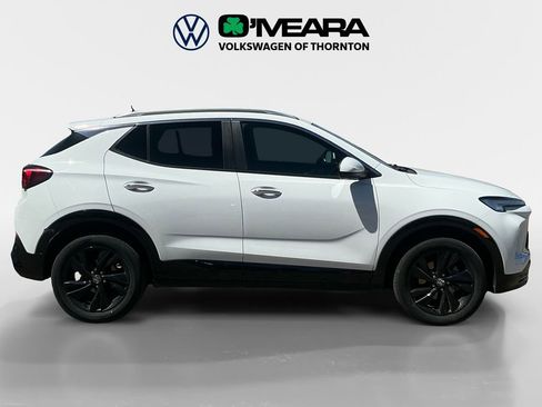 Used 2024 Buick Encore GX Sport Touring AWD/4WD image 6