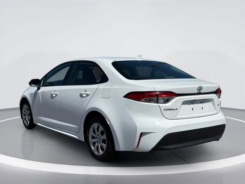 Used 2024 Toyota Corolla LE FWD image 4