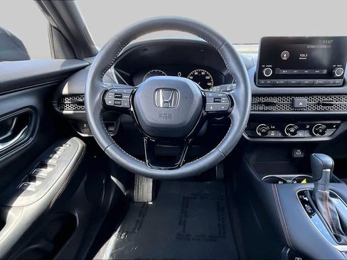Used 2024 Honda HR-V Sport image 5