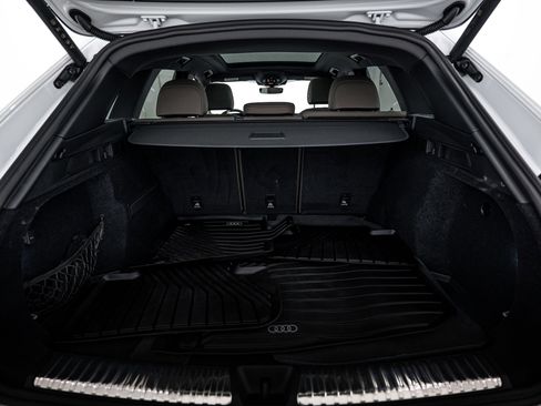 Certified 2025 Audi Q5 Premium Plus w/ Premium Plus image 21