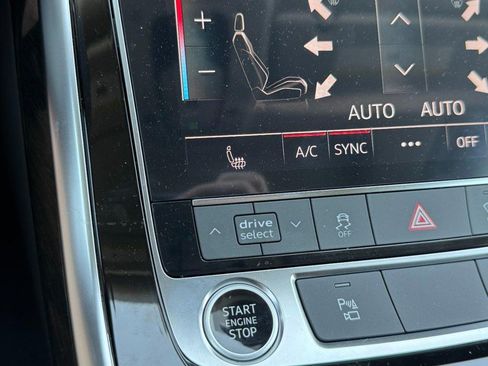 New 2025 Audi Q8 Premium image 14