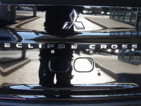 New 2026 Mitsubishi Eclipse Cross LE image 8