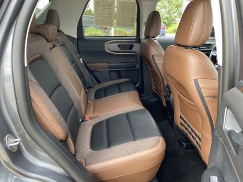 Used 2025 Ford Bronco Sport Outer Banks AWD/4WD image 14