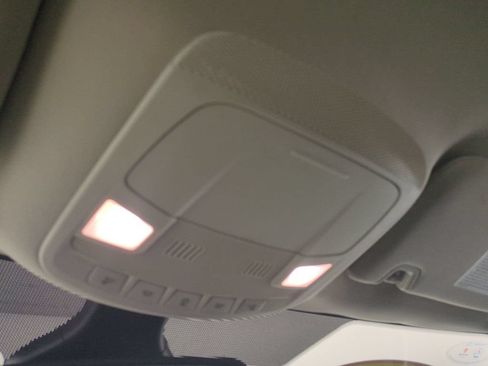 Used 2024 Ford Edge SEL AWD/4WD image 23
