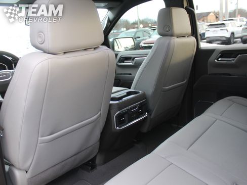 Certified 2025 GMC Sierra 1500 SLT w/ SLT Premium Plus Package image 22