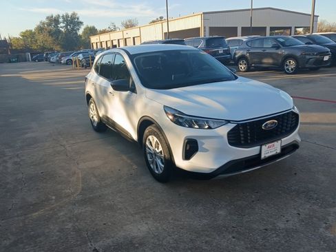 Used 2025 Ford Escape Active image 6
