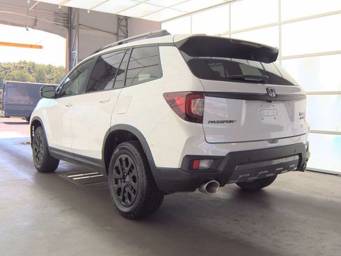 Used 2023 Honda Passport TrailSport image 8