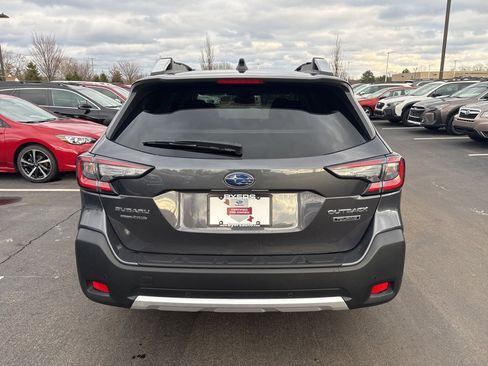 Used 2025 Subaru Outback Touring image 4