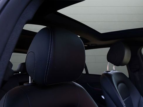 Used 2022 Mercedes-Benz GLC 300 4MATIC image 86