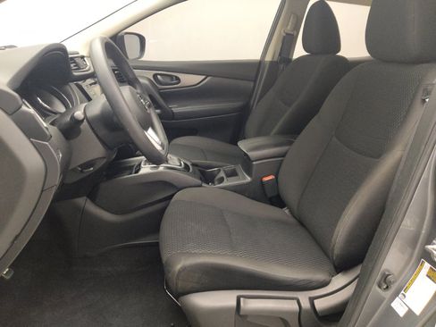 Used 2018 Nissan Rogue Sport S w/ S Appearance Package FWD image 17