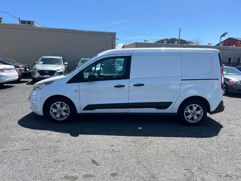 Used 2017 Ford Transit Connect XLT image 6