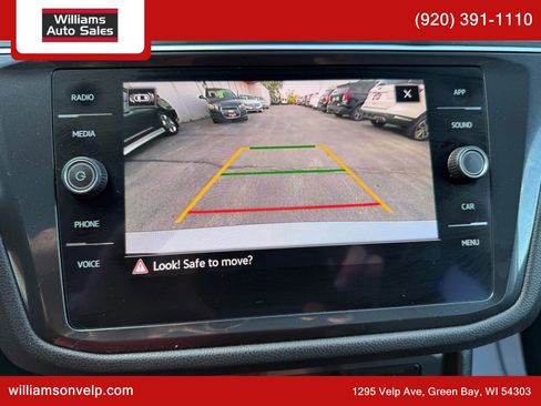 Used 2022 Volkswagen Tiguan SE image 21