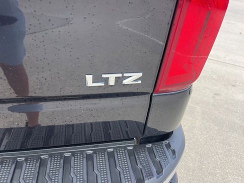 Used 2024 Chevrolet Silverado 1500 LTZ w/ LTZ Convenience Package II image 8